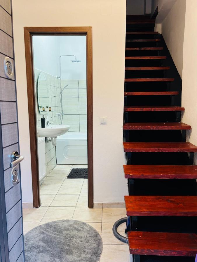 Apartament In Regim Hotelier King Medias Ngoại thất bức ảnh